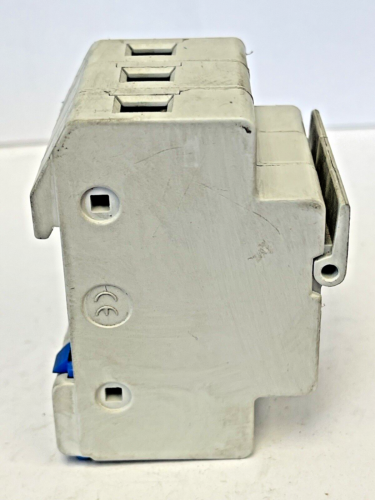 FERRAZ SHAWMUT - USM31 - FUSE HOLDER - 600VAC, 600VDC, 30A - Y2190733