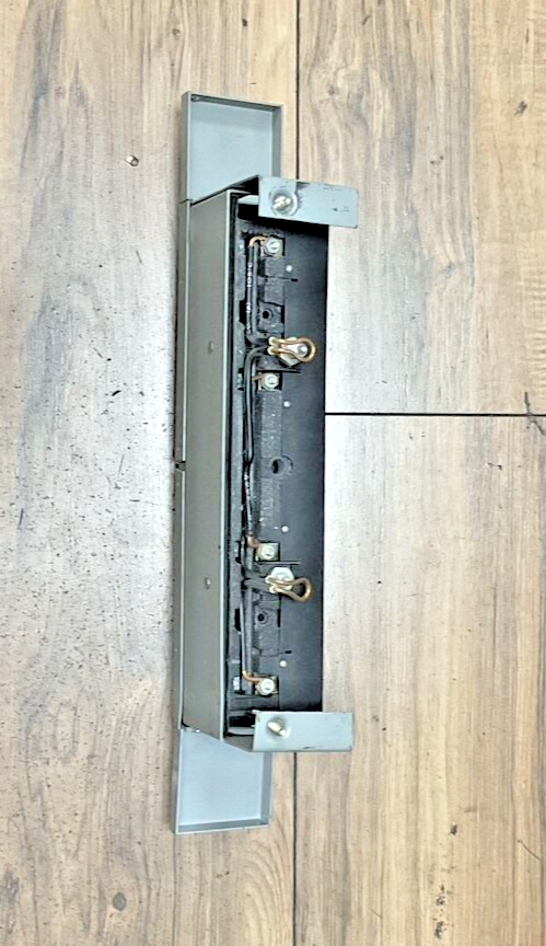 I-T-E V7A2211LR  VACU-BREAK FUSIBLE PANELBOARD SWITCH 250V, 30A8