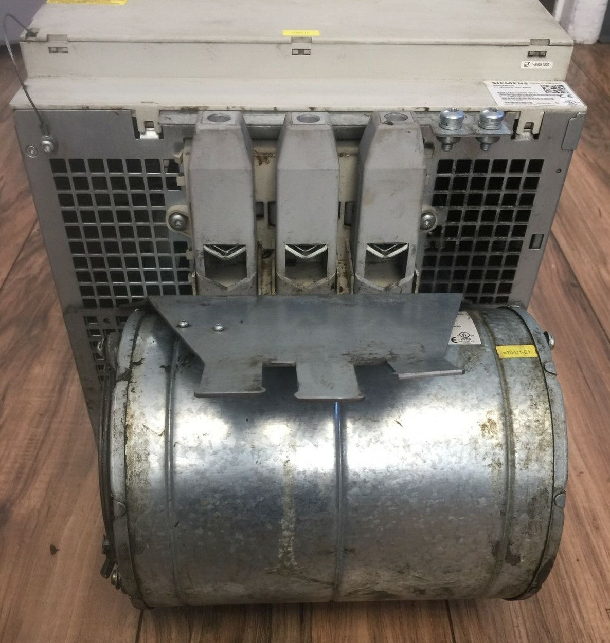 SIEMENS 6SN1123-1AA00-0KA1 SIMODRIVE LT-MODUL INT.400A 6SN1118-0DJ21-0AA2 PERFOR3