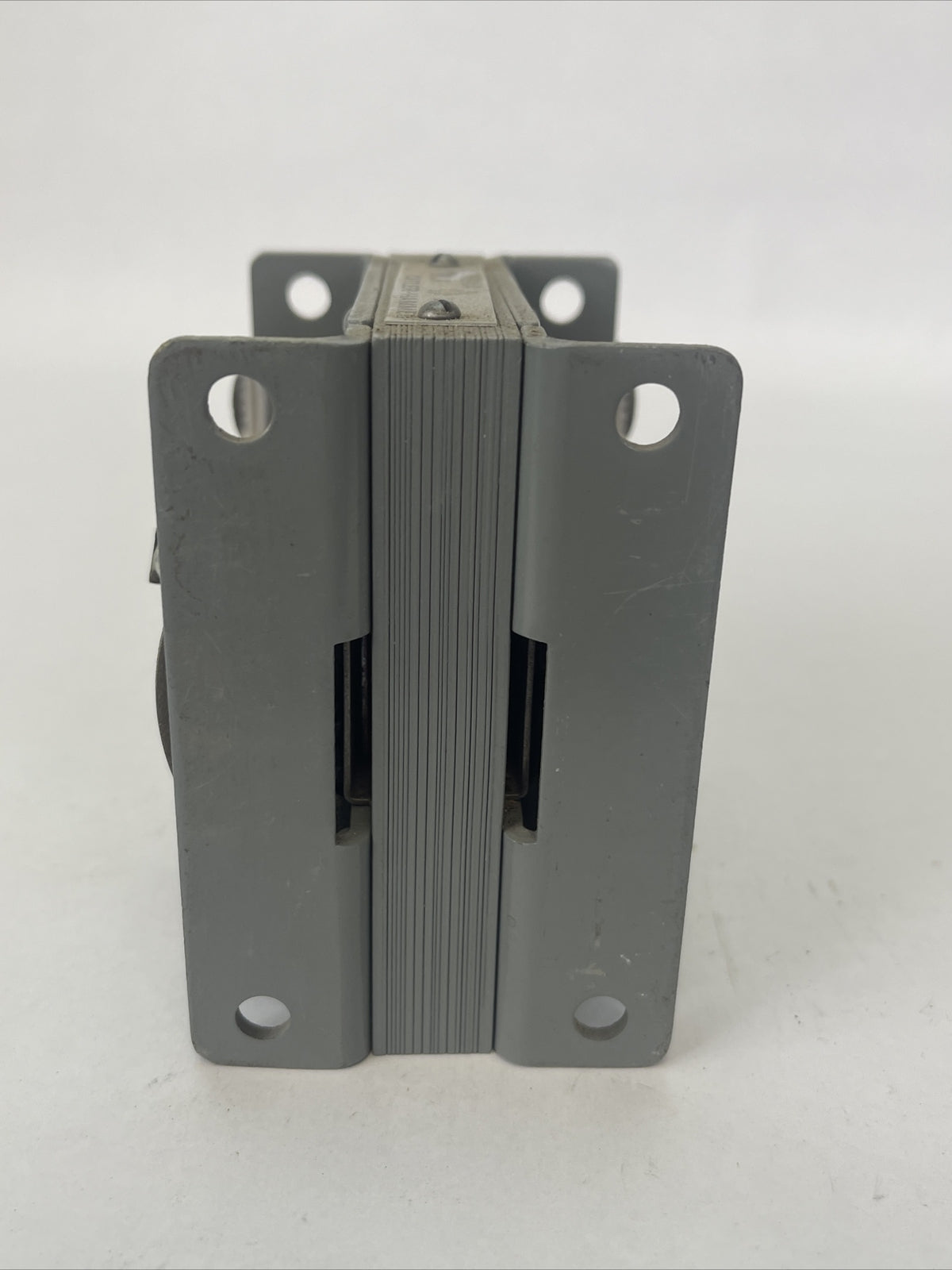 CUTLER HAMMER 10370H246A SOLENOID 440V 60CY3