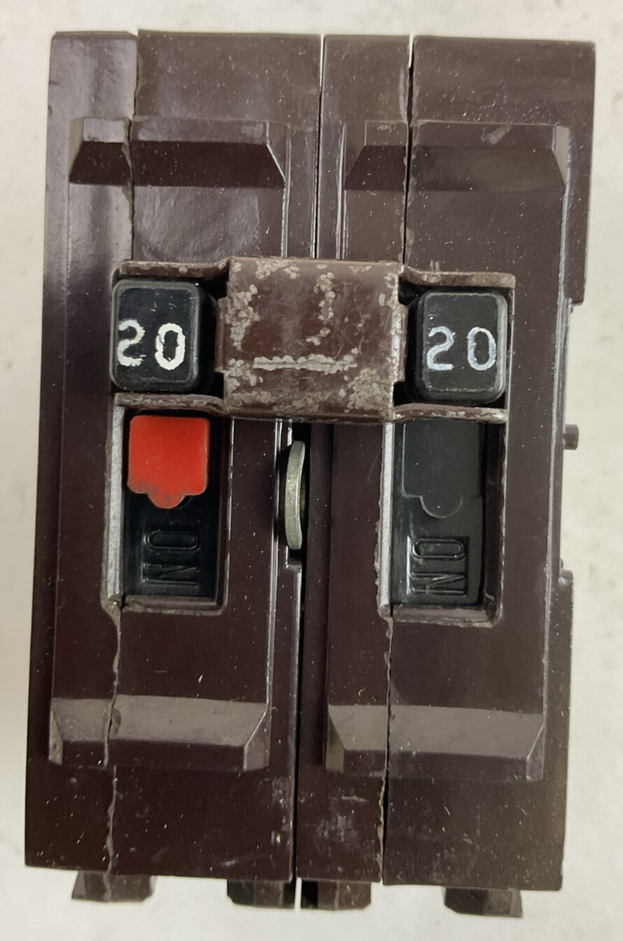 WADSWORTH A220NI CIRCUIT BREAKER 2POLE 20AMP 120/240VAC0