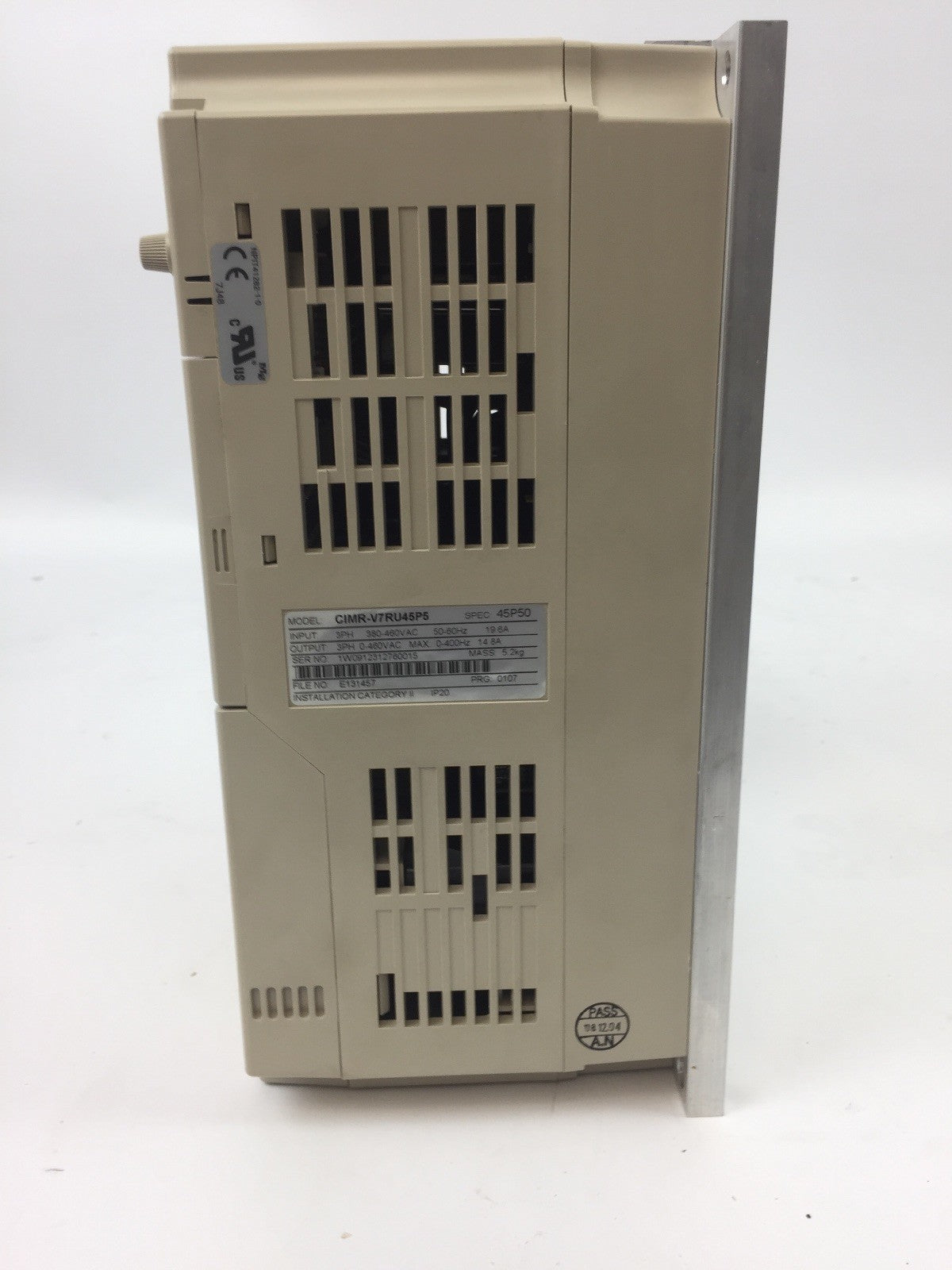 YASKAWA ELECTRIC CIMR-V7RU45P50 OUTPUT 0-460VAC 14.8A INPUT 380-460VAC 19.6A 3PH5