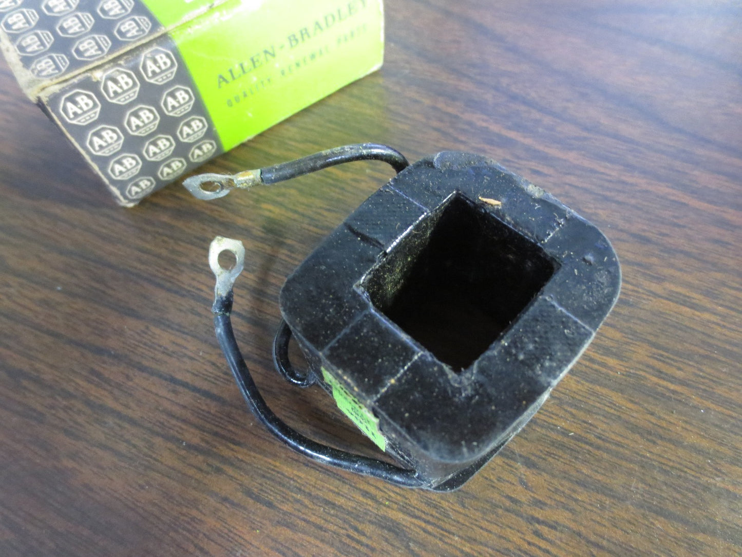 ALLEN-BRADLEY 1L06 OPERATING COIL, 208-220V 60Hz / 110V 25Hz / NEW SURPLUS0