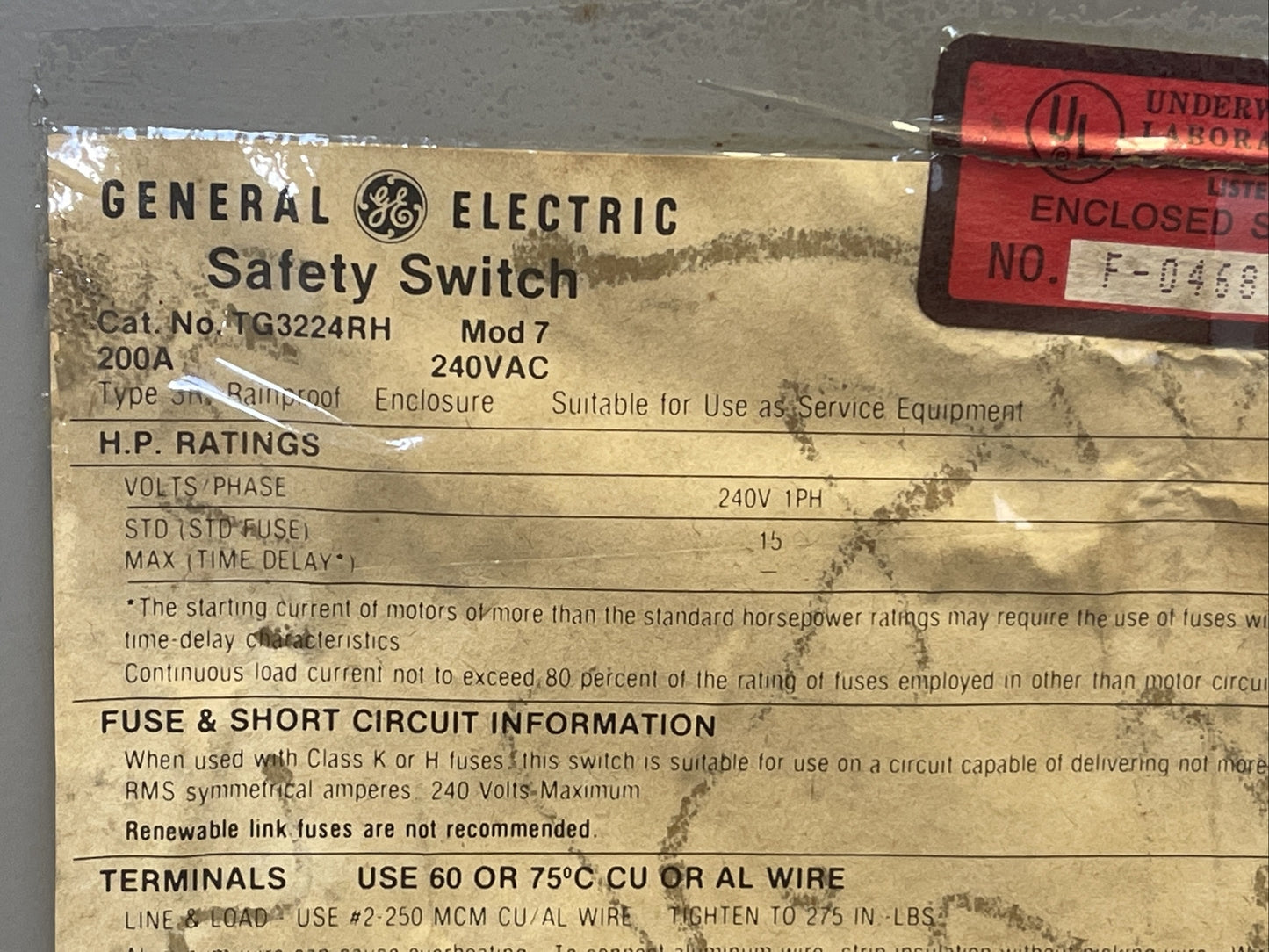 GE TG3224RH MOD 7 FUSIBLE SAFETY SWITCH 2POLE 200A 240VAC 15HP TYPE 3R RAINPROOF1