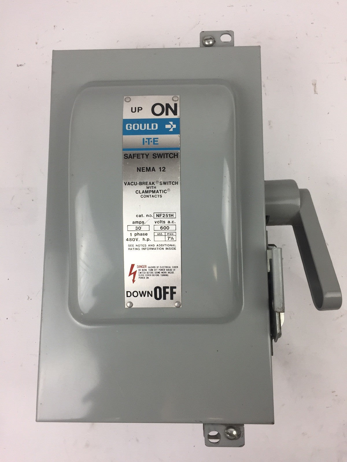 GOULD ITE NF251H VACU-BREAK SWITCH W/CLAMPMATIC CONTACTS 600 VAC 30 AMP 1 PHASE0