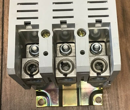 CUTLER HAMMER CONTACTOR CN15KN3 NEMA SIZE 3 SER. A1 W/ C320KGS32 AUX. CONTACT2