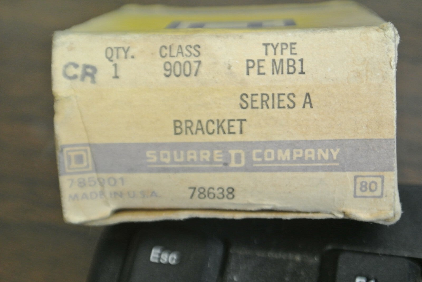 SQUARE D 9007 / 9006 PEMB1 BRACKET for PHOTOELECTRIC SWITCH / NEW SURPLUS 1