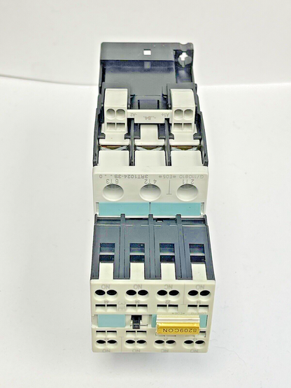 SIEMENS - 3RT1024-3B..0 & 3RH1921-2HA31 & 3RT1926-1BB00 W/ 24VDC COIL7