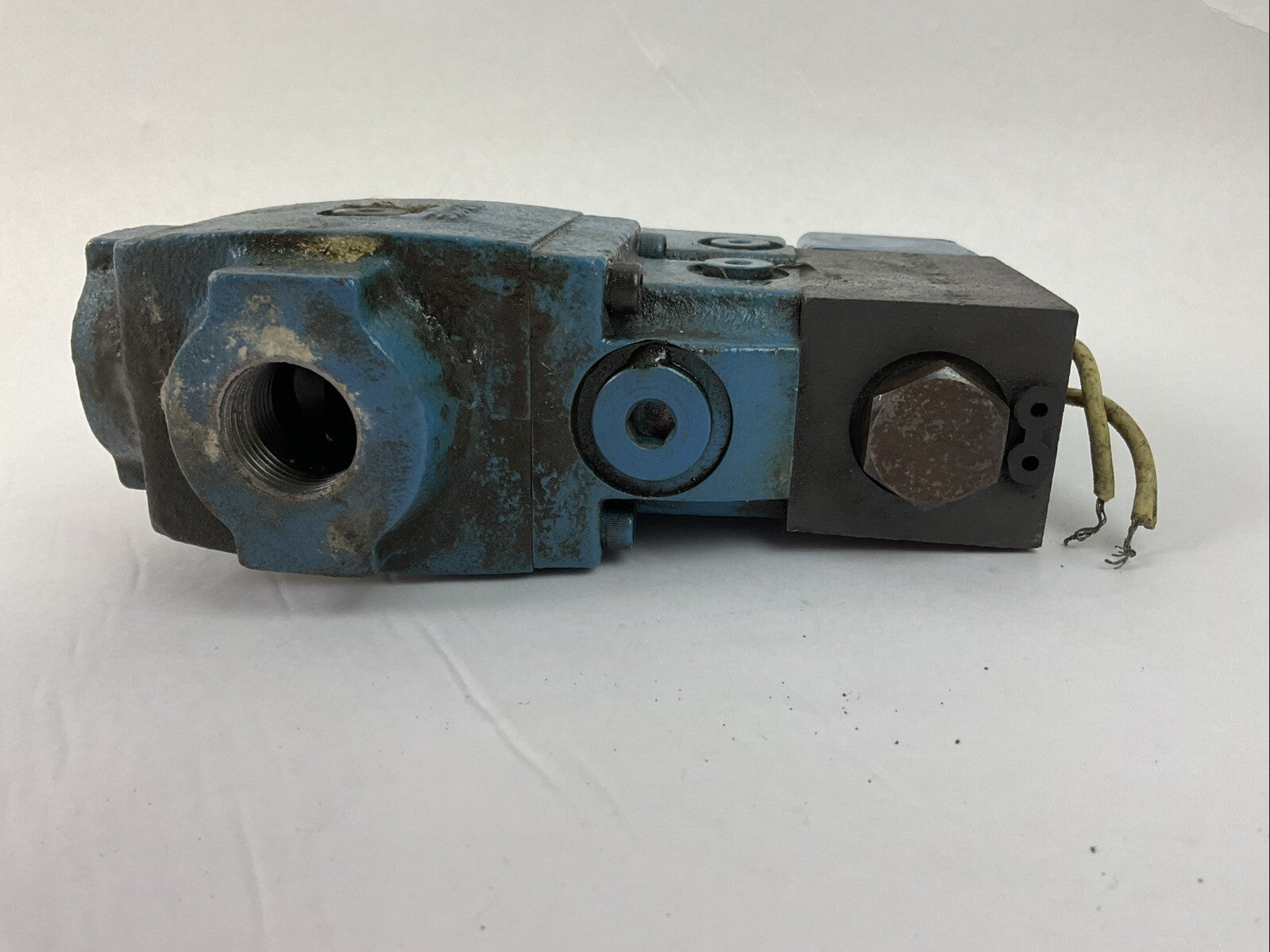 VICKERS CT5 060A FM FW B5100 SOLENOID CONTROLLED RELIEF VALVE 1500-3000PSI5