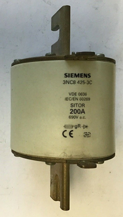 SIEMENS 3NC8 425-3C SITOR FUSE 200A 690VAC VDE 0636 IEC/EN 60269 0