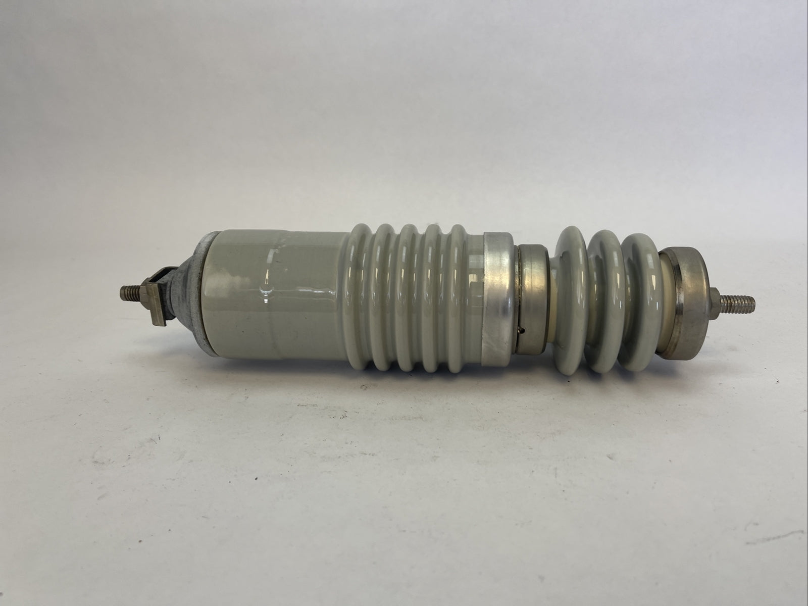 JOSLYN 3 KV EXPL PORCELAIN EXPULSION LIGHTNING ARRESTER4