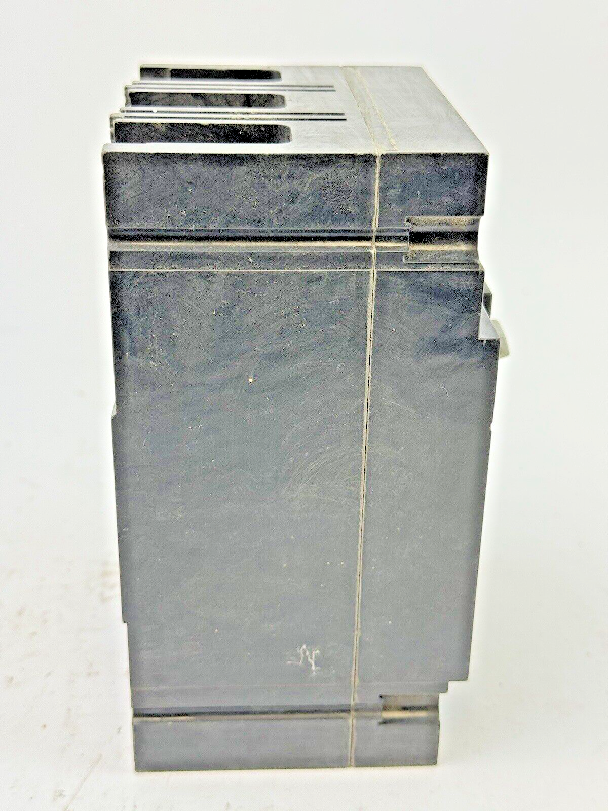 GE - TEB132060 - INDUSTRIAL CIRCUIT BREAKER  - 60 A, 240 VAC, 250 VDC, 3 POLE2