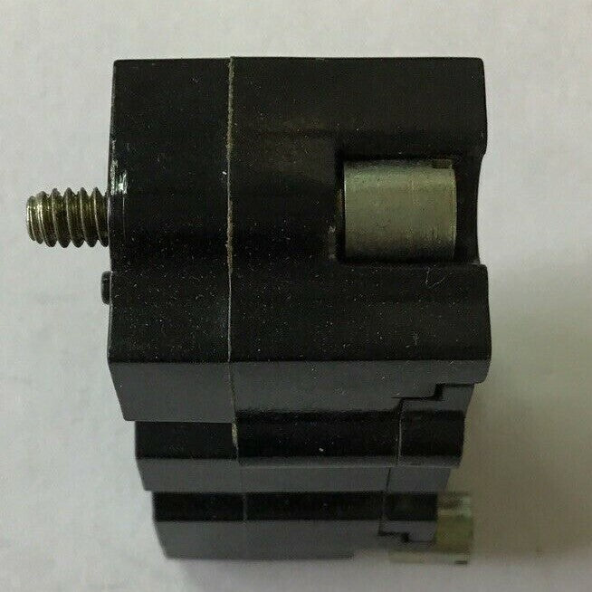 CUTLER HAMMER E30KLA2 CONTACT BLOCK A3 1N.C***LOTOF2***6