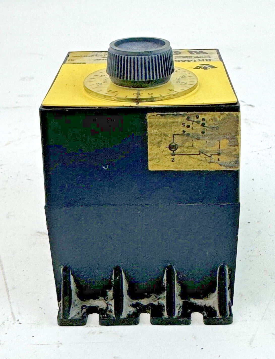 EAGLE SIGNAL - BR14A6 - ELECTRONIC RESET TIMER - 250VAC, 10A, 1/3 HP5