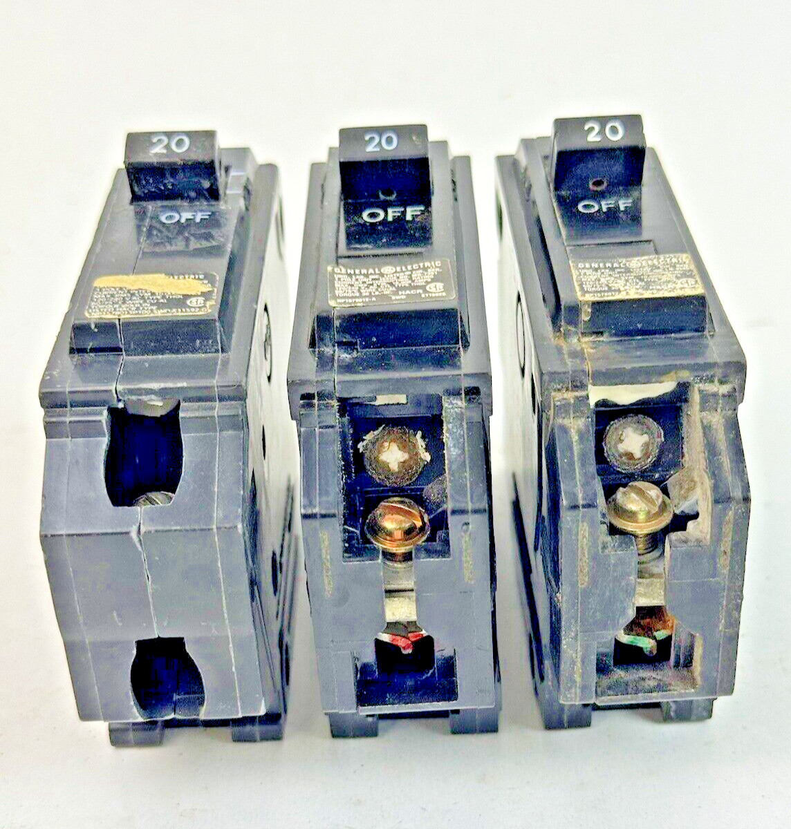 GE *LOT OF 3* - THQL1120 - CIRCUIT BREAKERS - 1 POLE, 20 A, 240 VAC, TYPE THQL2