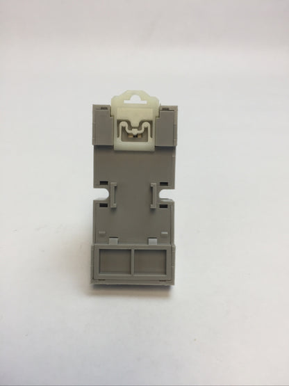 OMRON MY4N RELAY 110/120VAC PYF14A-C SOCKET SCREW TERMINAL 300V 10A (LOT OF 3)6