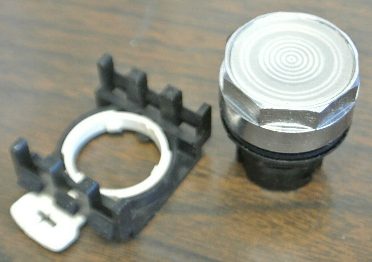 CUTLER-HAMMER E22N5 FLUSH ILLUM PUSHBUTTON OPERATOR / WHITE / 25mm / NEW SURPLUS0