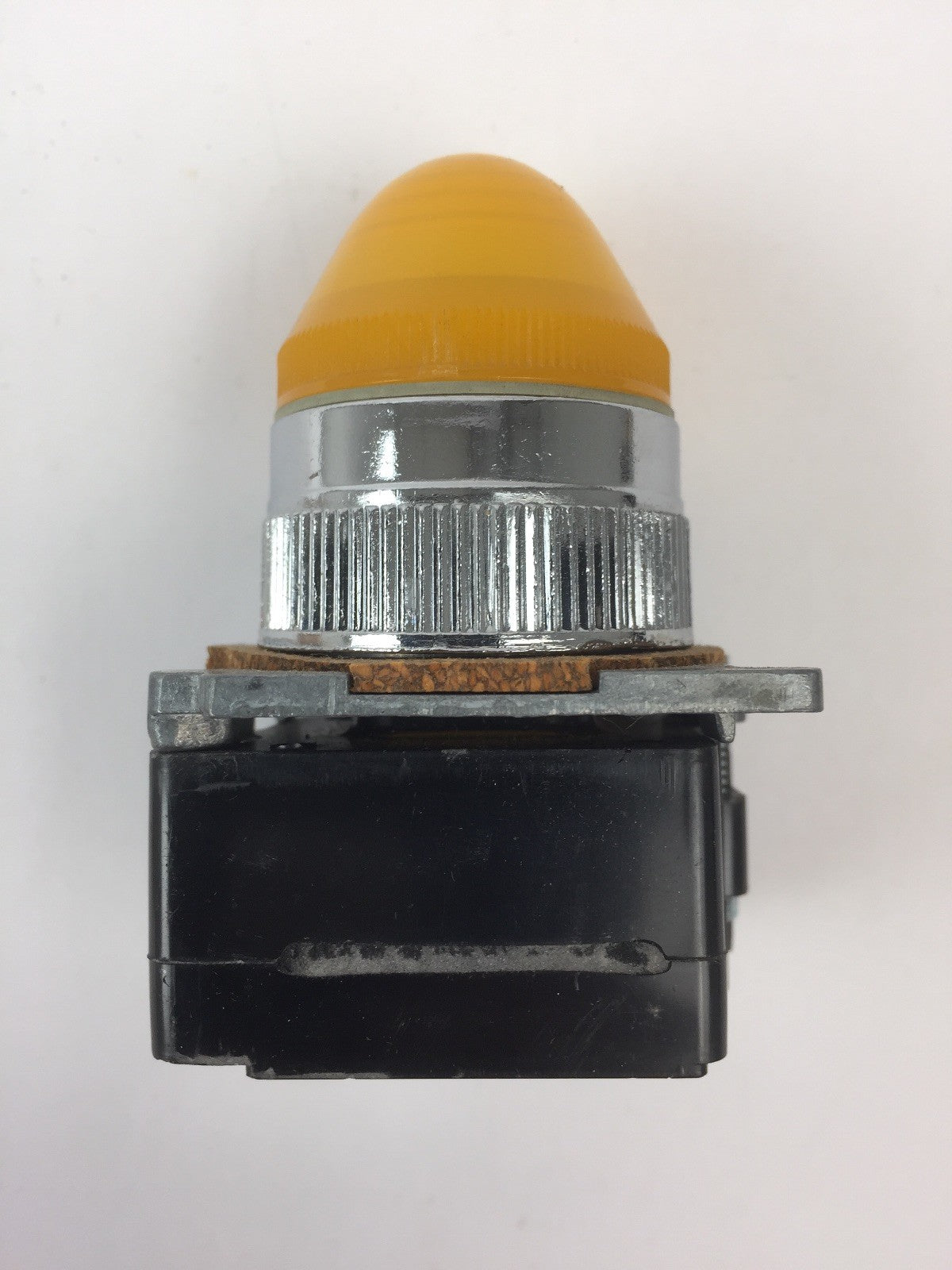 CUTLER HAMMER 10250T36 STD IND LIGHT 120V 50/60HZ 6.3V LAMP5