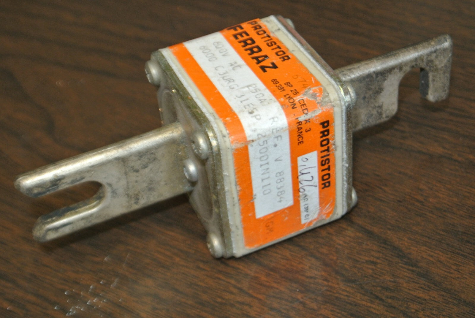 FERRAZ V88384 PROTISTOR / FUSE / 250A / 600VAC / 6000C3URG31ESP250DIN1100