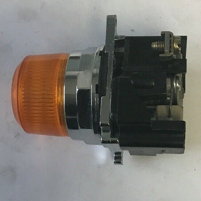 CUTLER HAMMER 10250T201 AMBER INDICATING LIGHT. 120VAC/DC 5