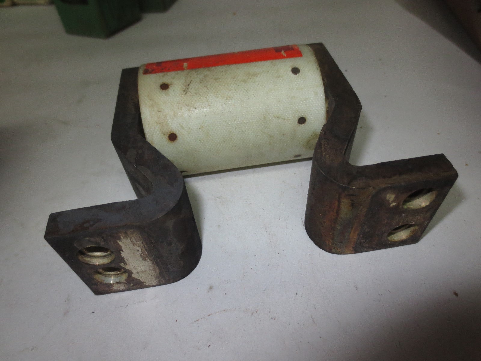 GOULD SHAWMUT A6MA FUSES, 600-800A - LOT of 32