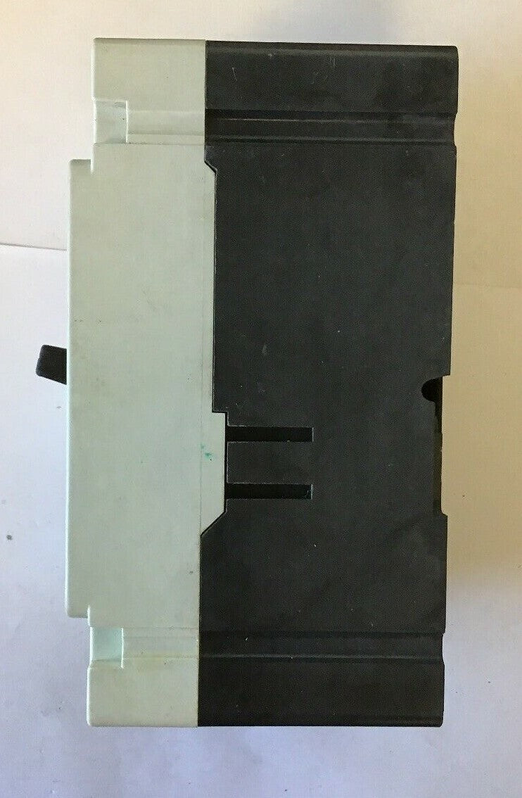 WESTINGHOUSE HMCP007C0C B CIRCUIT PROTECTOR  SER.C 7AMP 3POLE 600VAC-250VDC4