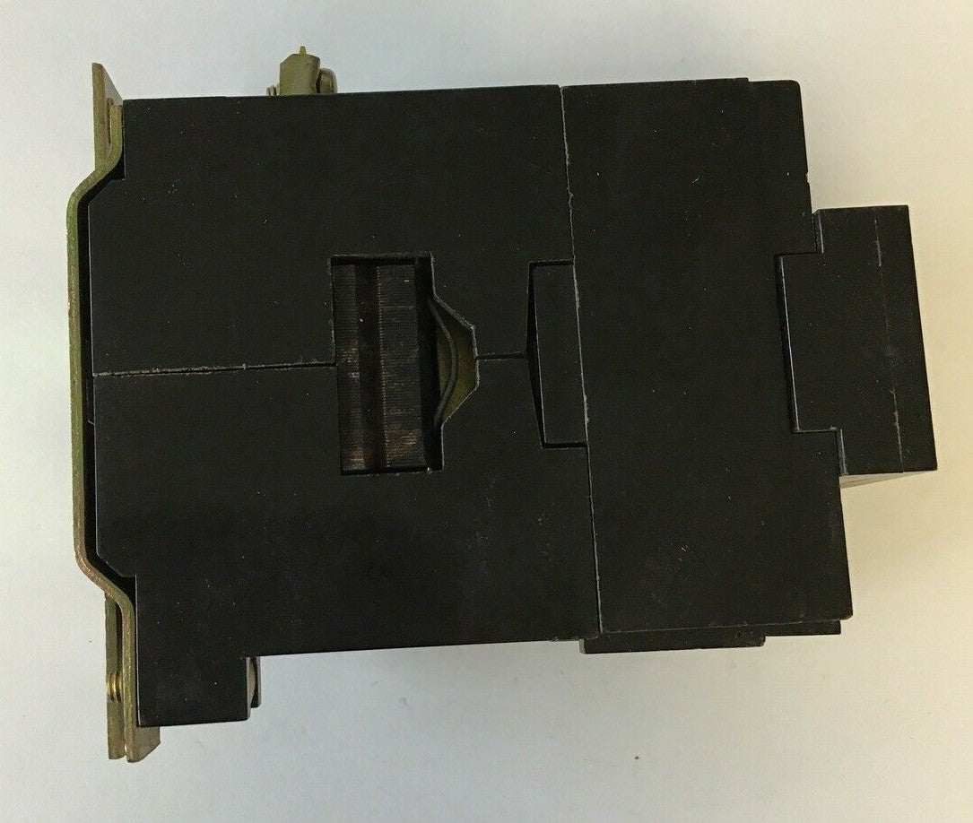 GENERAL ELECTRIC CR120B01122 INDUSTRIAL RELAY 600VACV 60HZ 10A1