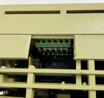 YASKAWA CIMR-P7U45P5 AC DRIVE OUTPUT 3PH 0-480V 12.5A 9.5kVA INPUT 3PH 380-480V7