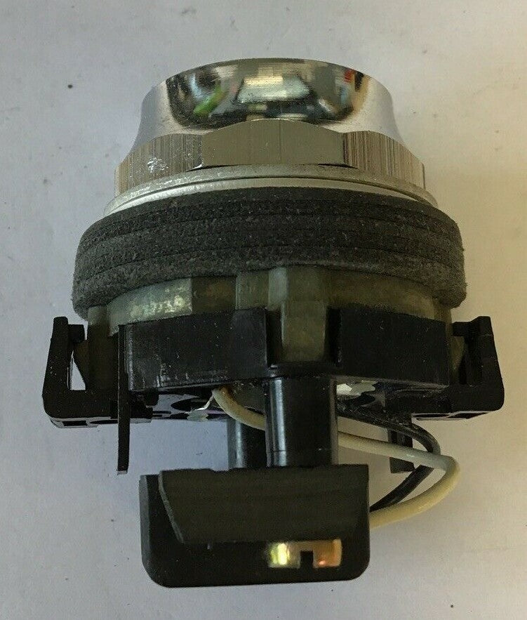 WESTINGHOUSE PB1HFOL7 OIL-TITE PUSHBUTTON 120V3