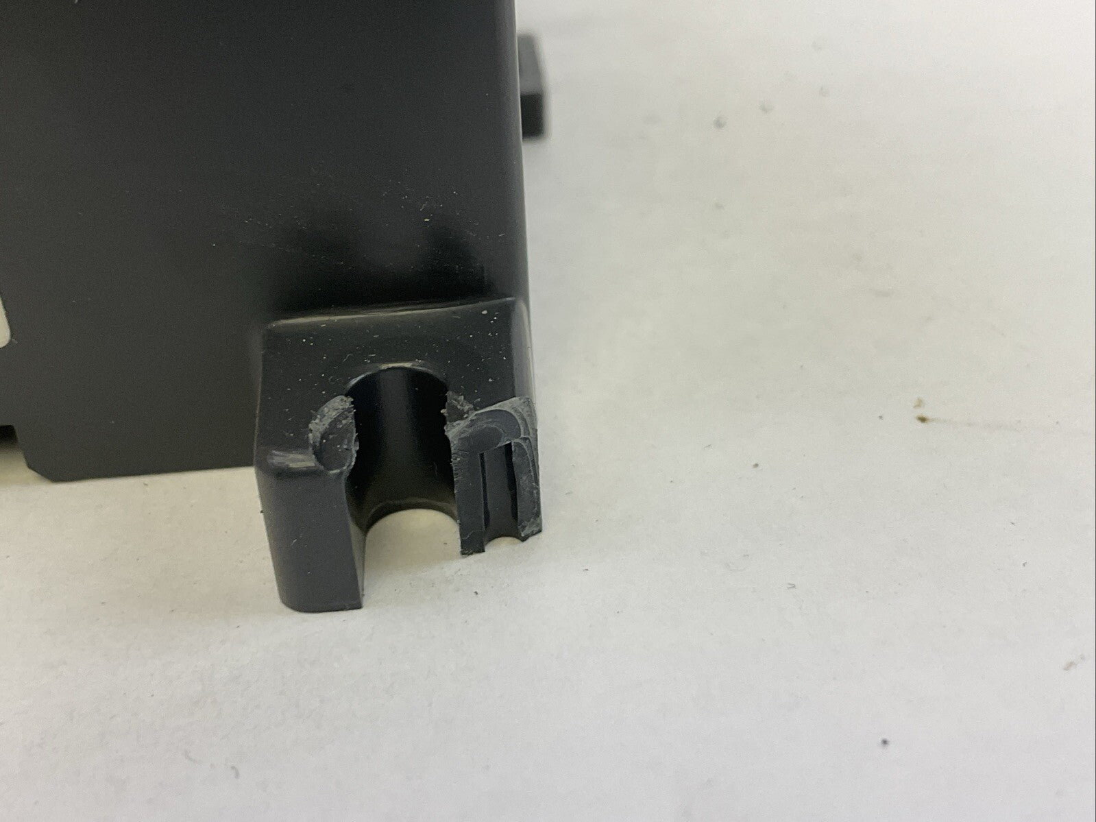 DIRECT 205 LOGIC KOYO D2-06B POWER SUPPLY 110/220VAC 6 SLOT RACK OUTPUT 24VDC3