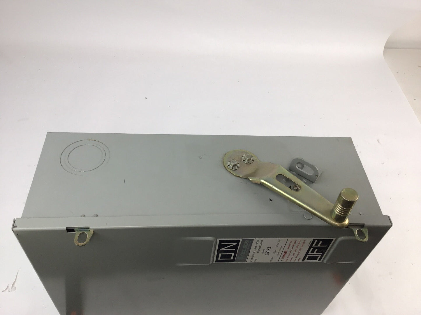 FEDERAL PACIFIC/CHALLENGER GEN DUTY SAFETY SWITCH G7132 100AMP 240VAC/250VDC 7