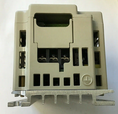 OMRON 3G3JV SYSDRIVE INVERTER 200V 3PH 0.2KW COVER IS LOOSE CLIPS **PARTS ONLY**3