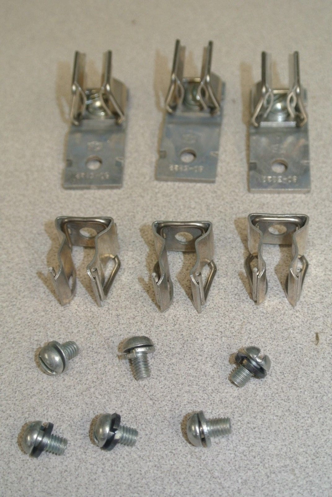 CUTLER-HAMMER C350KC21 FUSE CLIP KIT / 30A / 250V / SIZE 1 / NEW SURPLUS0