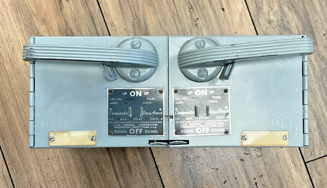 ITE V2B3211 CLAMPMATIC VACU-BREAK 3POLE 30A 240V 7 1/2HP0