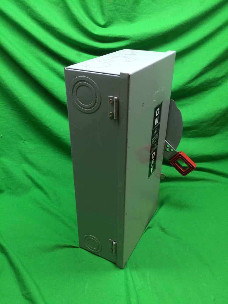 GENERAL ELECTRIC TH4322 60 AMP FUSIBLE SAFETY SWITCH TYPE 12