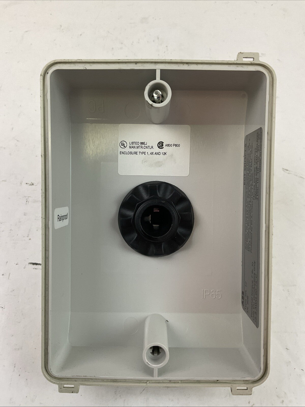 ABB EOT32 DISCONNECT SWITCH 40A 600VAC TYPE 3R, 122