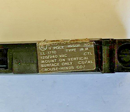 CROUSE-HINDS M120-L CIRCUIT BREAKER 1POLE 20A MM 120/240VAC***LOTOF6***2