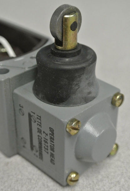 ALLEN-BRADLEY 802T-K1J1 OILTIGHT LIMIT SWITCH Ser. D / NON-PLUG-IN / NEW SURPLUS3