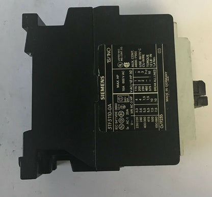SIEMENS 3TF3300-0A CONTACTOR 5A 600VAC ***LOTOF3***4
