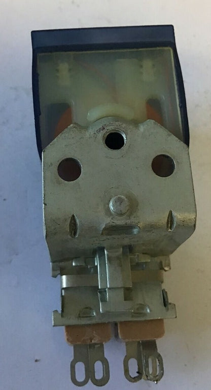 GUARDIAN 900-A410-060714-00 RELAY 230VAC 60CY SERIES 900 ***LOTOF2***7