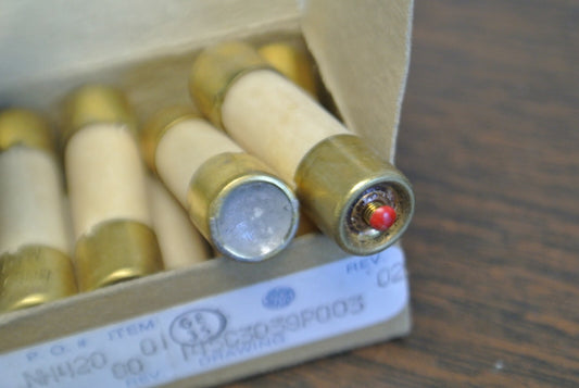 BOX of 10 / BUSS MIN3 INDICATING FUSE / 3A / 250V / NEW SURPLUS / MIN-30