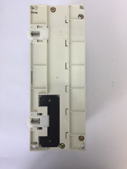 ALLEN BRADLEY 1745-E103 SLC 100 PROGRAMMABLE CONTROLLER  LINE VOLTAGE 100/200VAC5