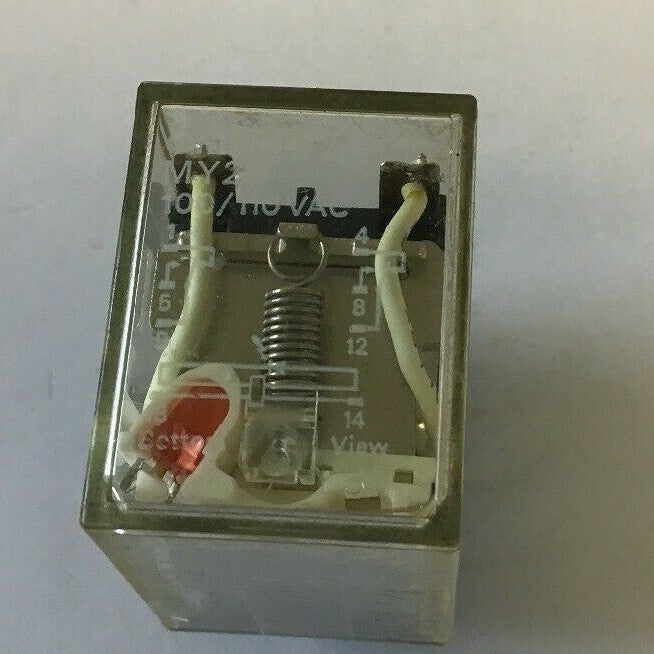 OMRON MY2N RELAY 100/110VAC 50/60HZ ***(LOTOF2)***6