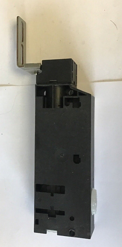 RITTAL SZ 2418 SAFETY DOOR INTERLOCK 24VDC 400V 4KV6