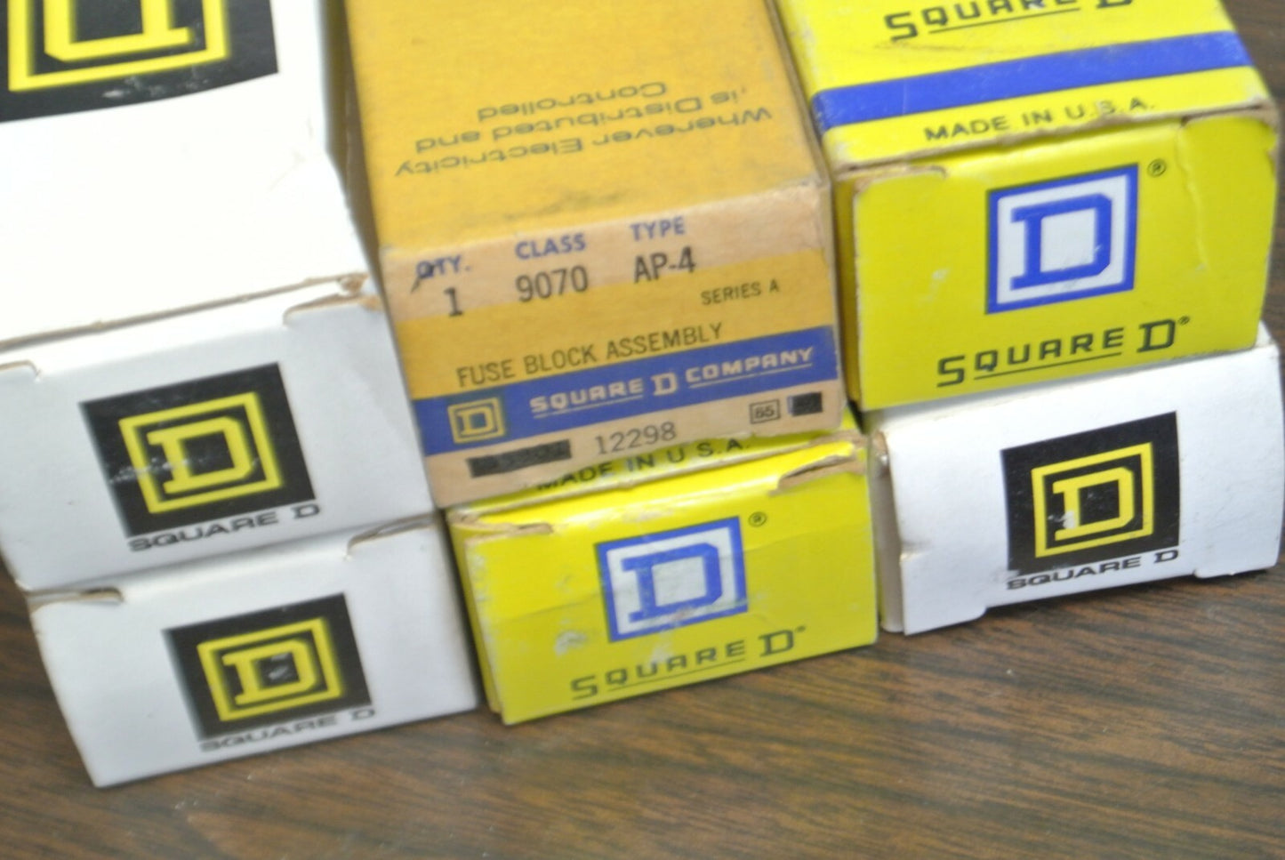 LOT of 6 / SQUARE D CLASS 9070 / AP-4 FUSE BLOCK / 250V / NEW SURPLUS2