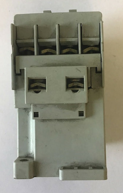 ALLEN BRADLEY 100-C09*10 CONTACTOR SER.A 25A 600VAC  6