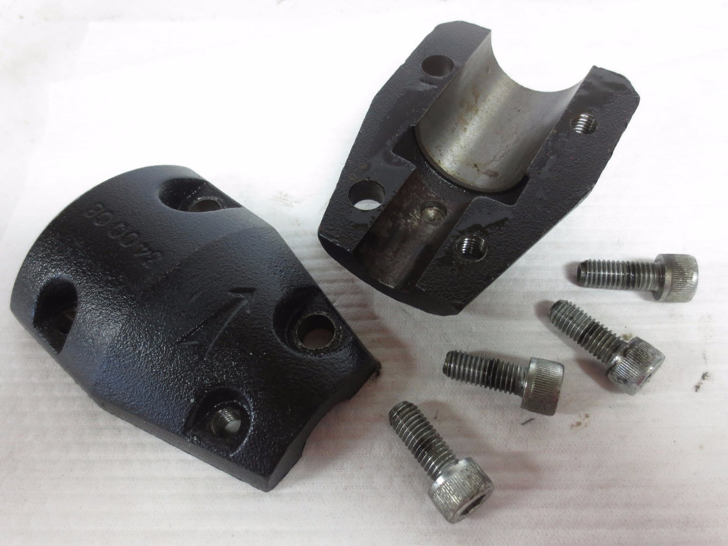 3400 08 MALLEABLE IRON SPLIT ROTATING REDUCER COUPLING - 1-1/2" -- 3/4" - NEW4