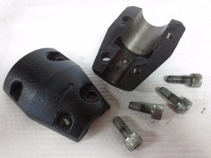 3400 08 MALLEABLE IRON SPLIT ROTATING REDUCER COUPLING - 1-1/2" -- 3/4" - NEW4