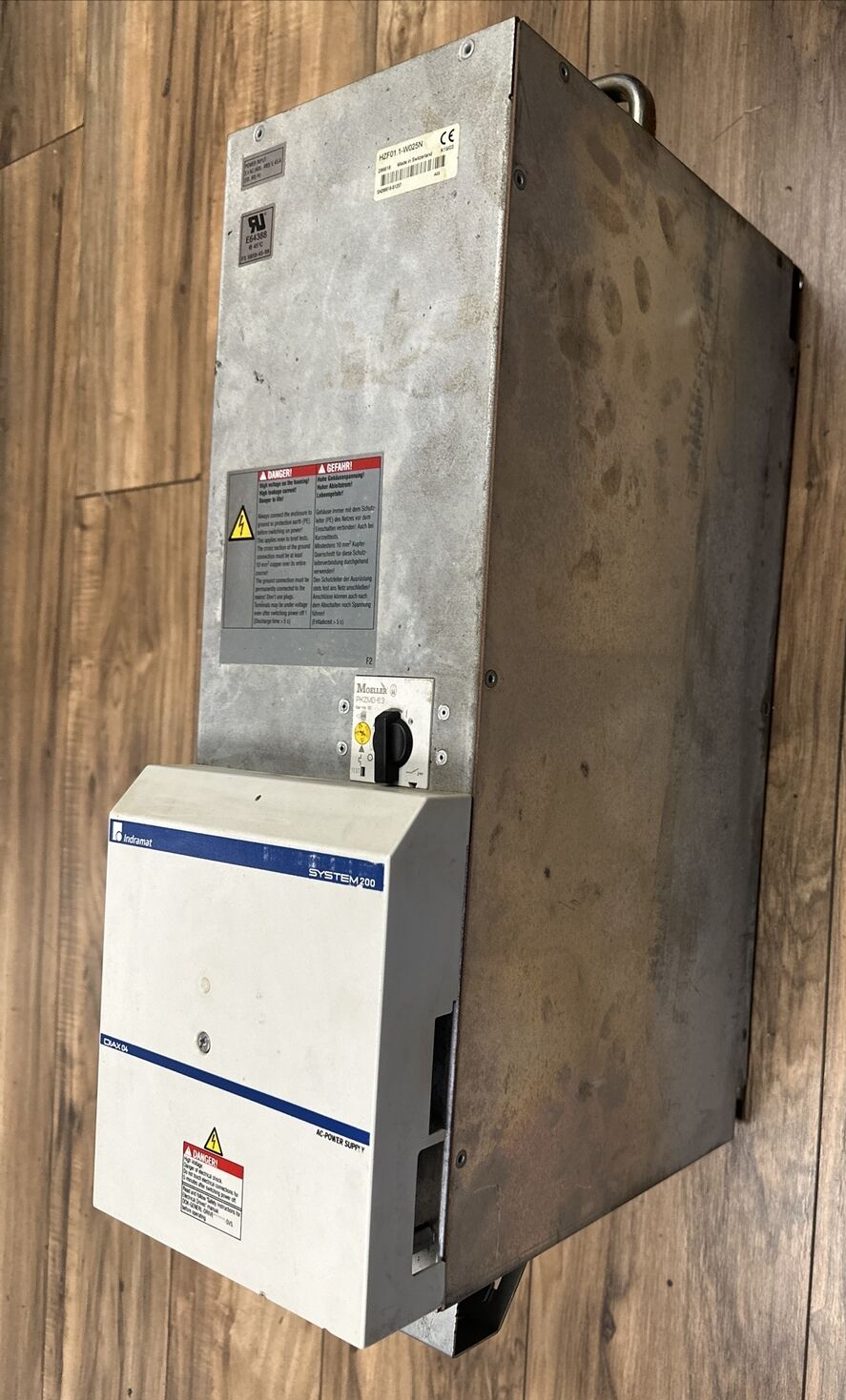 INDRAMAT HZF01.1-W025N SERVO AMPLIFIER INPUT 3X 400...480VAC 45A4