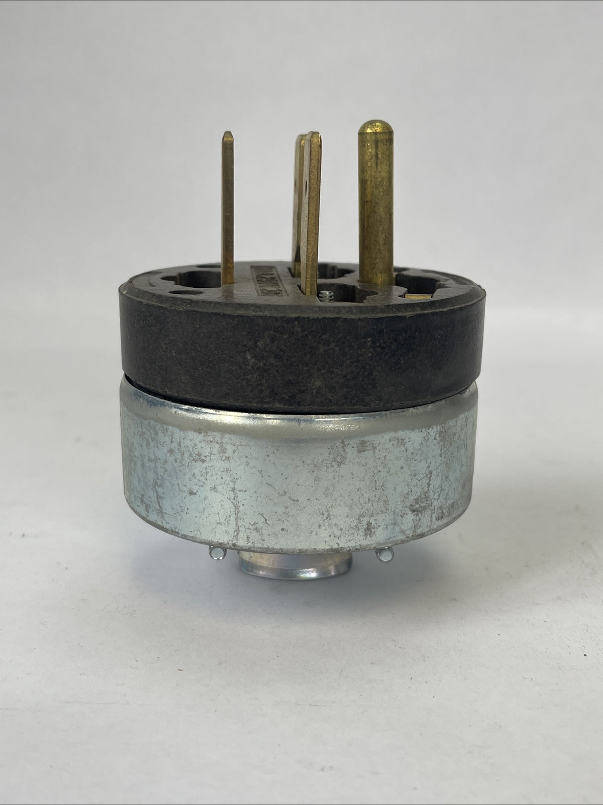 HUBBELL 8431 PLUG 30A 250V2